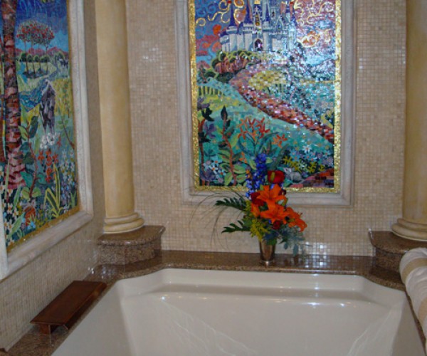 Cinderella-Castle-Suite-bathtub